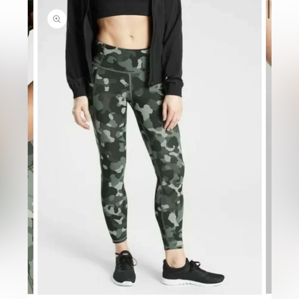 Athleta Lightening 7/8 Legging in Camo